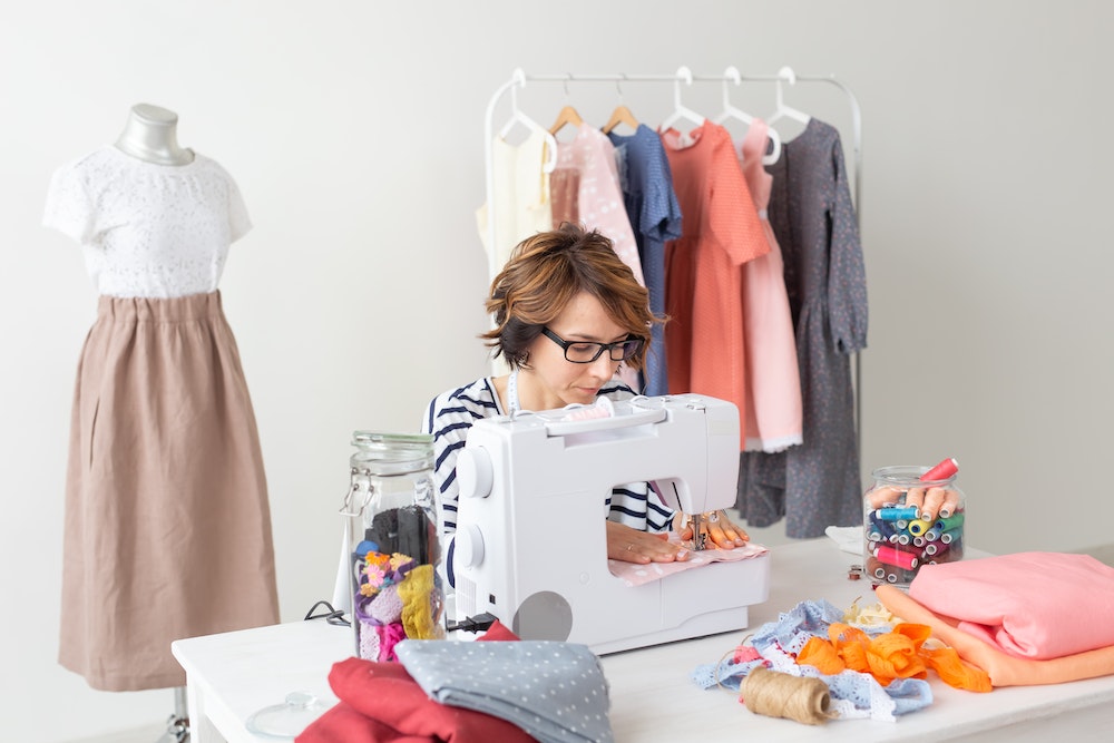 La tenue professionnelle obligatoire : enjeux et perspectives
