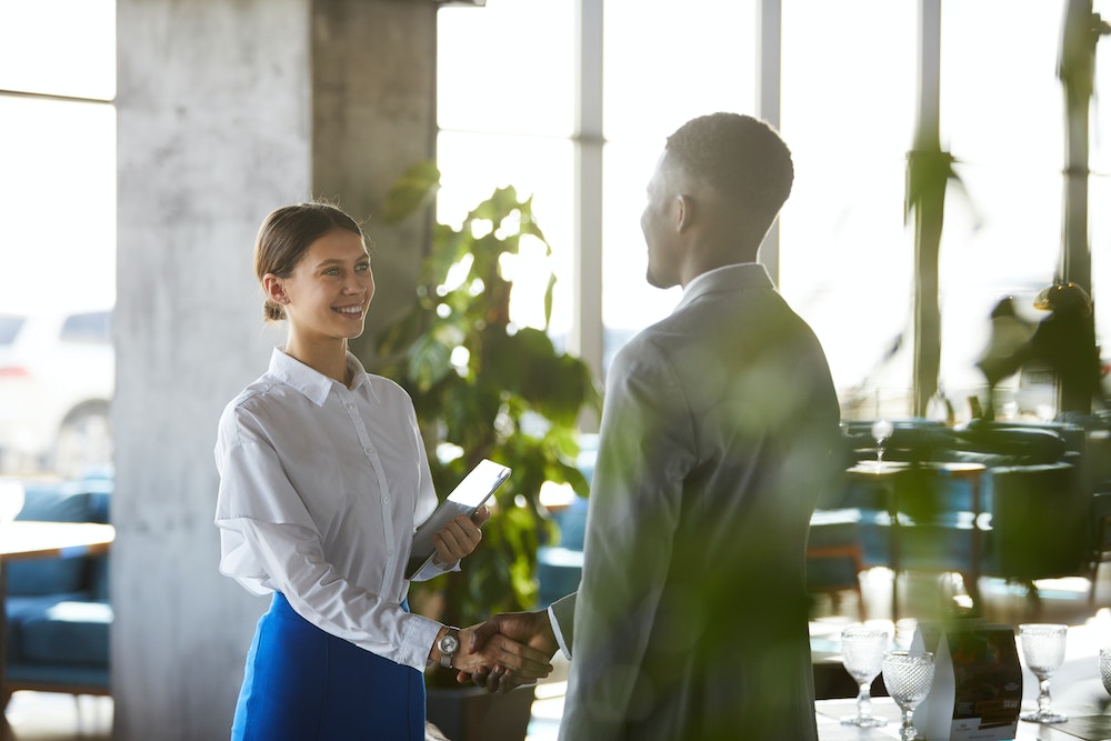 Cumuler les statuts de salarié et de micro-entrepreneur : le guide complet