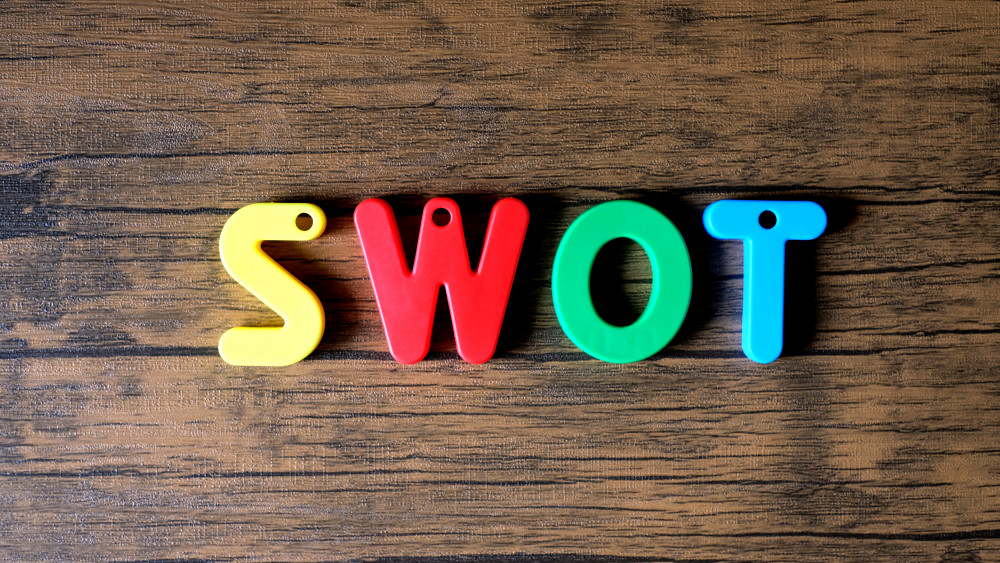 Comment réaliser une analyse SWOT étape par étape ?